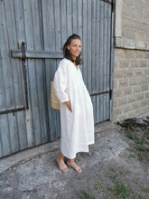 Lataa kuva Galleria-katseluun, KAAVALA: LIISA MEKKOKAAVA