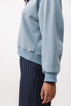 Lataa kuva Galleria-katseluun, NAMED: AALTO-COLLEGEPAITA
