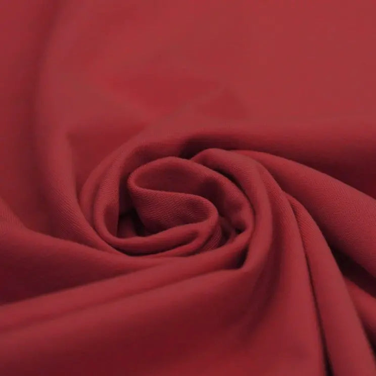 Ennakkotilaus: TRIKOO, DARK RED