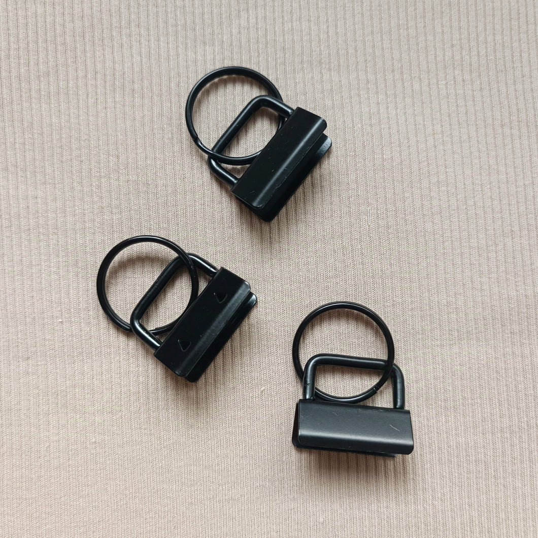 WRISTLET-AVAIMENPERÄAIHIO, MUSTA