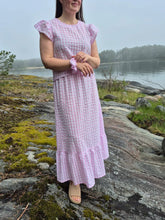 Lataa kuva Galleria-katseluun, KAAVALA: JULIA HAME
